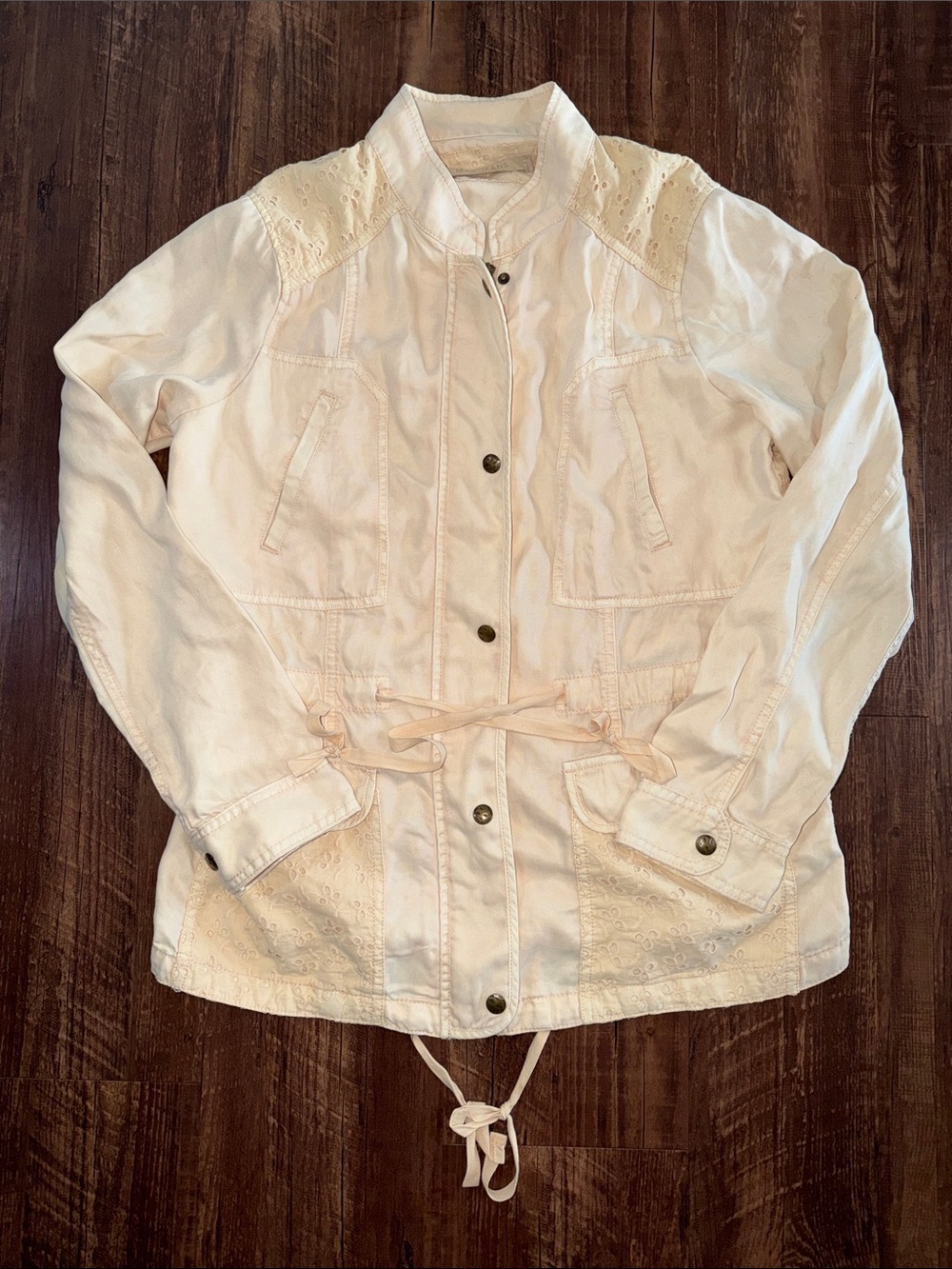 Max Jeans Cream Eyelet Utility Jacket with Drawstring Waist